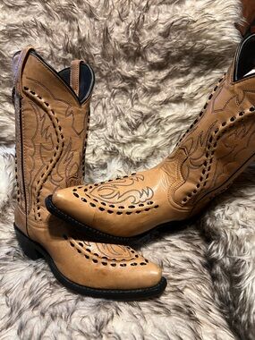 Laredo Men Tan Leather Western Cowboy Boots with Decorative Stitching Sz 8 D